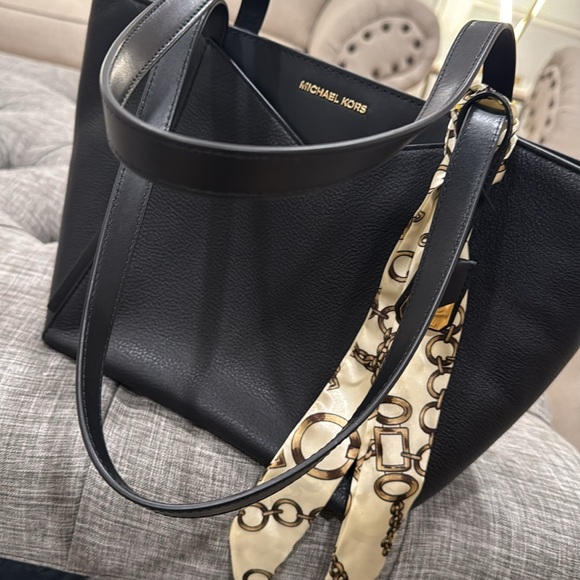 Michael Kors Whitney Black Leather Tote - Picture 14 of 15